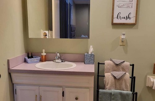 Cheshire Apartamento | Cozy & Private Studio Suite