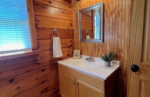 Falls of Rough Cabina | Rough River Cabin