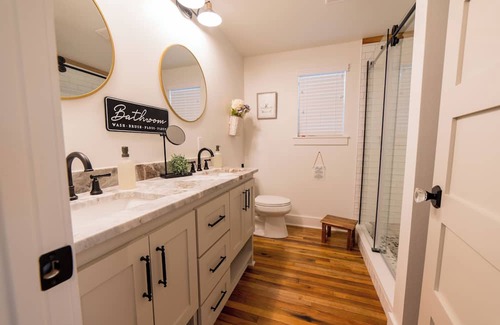 Hammond Otro | The Sycamores Private Entrance 1.5 Ac 5 Mi to SLU Pet Friendly