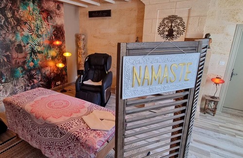 Gauriaguet Casa | Guest House 'Chambre D'hôtes Saphir' with Shared Pool, Wi-Fi and Air Conditioning