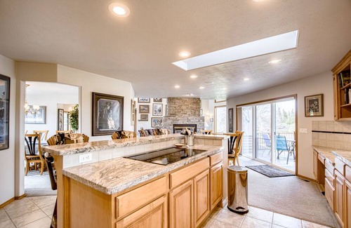 Cheney Casa | Vast countryside house with wide-ranging views, double deck, bar, & fireplaces
