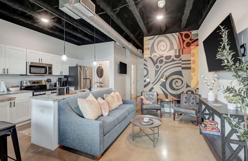 Nashville Apartamento | New* Studio w/ 2 beds 7 mins to DT!