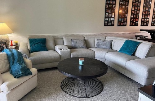 Estero Condominio | First floor 2 bed + Den, 2 Bath on 1st hole of Beautiful Golf course.