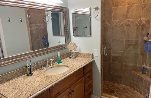 Estero Condominio | First floor 2 bed + Den, 2 Bath on 1st hole of Beautiful Golf course.