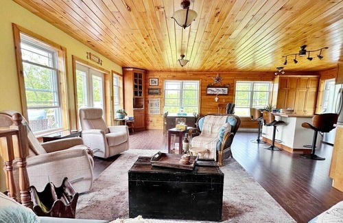 Sheffield Casa | This house is a 2 bedroom(s), 2 bathrooms, located in Ripples, NB.