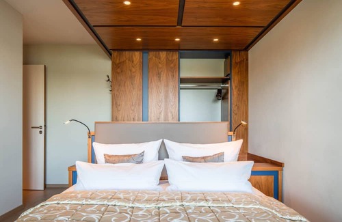 Pelham Apartamento | Apartment "Atmos" with Lake View, Shared Garden & Wi-Fi