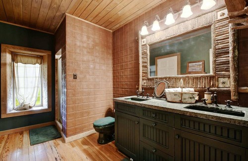 Fredericksburg Casa | Headwaters Lodge-Firepit-Scenic Views