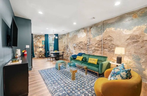 Stone Mountain Historic Village Apartamento | Walkable! Two Downtown Lofts in the City Center