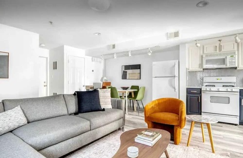Union City Apartamento | 3 Apts in 1! Modern 8 BR NYC 15 min
