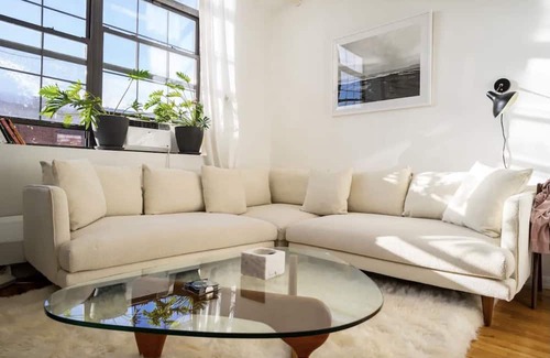 Hoboken Apartamento | Brooklyn: Sun Drenched Top Floor One Bedroom