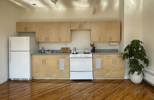 Hoboken Apartamento | Brooklyn: Gorgeous, Classic Corner Loft