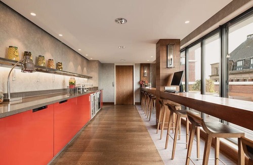The Hague Center Casa | Your Passport to Relaxation! 2 Spacious Units, Pet-friendly Property!