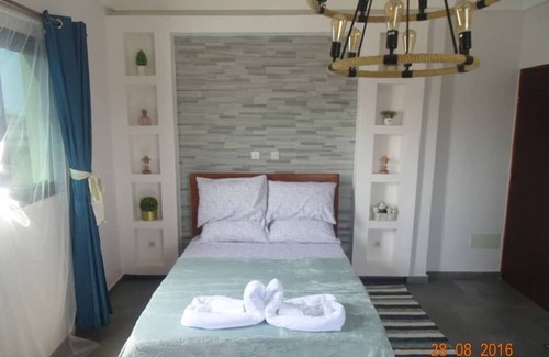 Grand-Bassam Apartamento | Spacious apartment - covered panoramic terrace with ocean breeze!