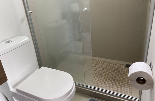 Carmen Apartamento | Habitación con Baño Privado y Estacionamiento