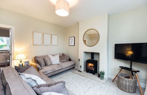 Ashford-in-the-Water Cabaña | Cosy 3 bedroom cottage in Ashford in the Water, close to Bakewell & Chatsworth