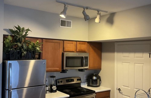 Roselawn Finance Casa | Cozy Luxury 1-bedroom apartment with fitness room, WiFi in beautiful Cincinnati