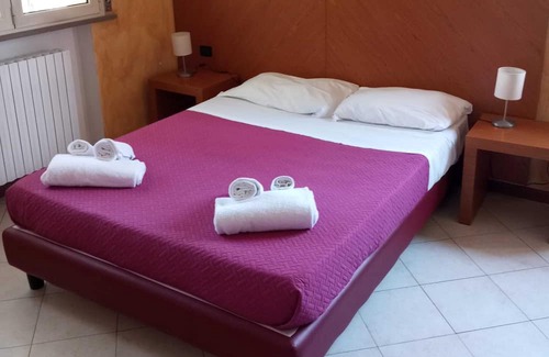 Monticelli Terme Apartamento | IL RAMPICANTE MONTICELLI TERME
