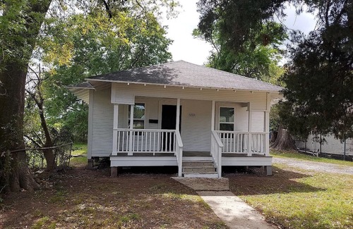 Beaumont Casa | 1Bed and 1Bath house for Rent