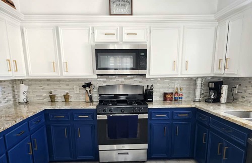 Deer Park Casa | Workers welcome! Central to Houston and Galveston. Close to NASA and the plants