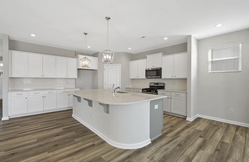 Wake Forest Casa | CUSTOM VILLA: MASTER ON 1ST FLOOR.