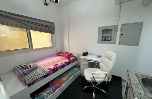 Al Sabkha Apartamento | The Regal Residency Studio, 1 Minute Walking Distance from Gold Souk