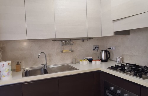 Rome Province Casa | Holiday Home 'Rooms and Comfort Apartment' with Shared Garden, Wi-Fi and Air Conditioning