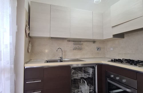 Rome Province Casa | Holiday Home 'Rooms and Comfort Apartment' with Shared Garden, Wi-Fi and Air Conditioning