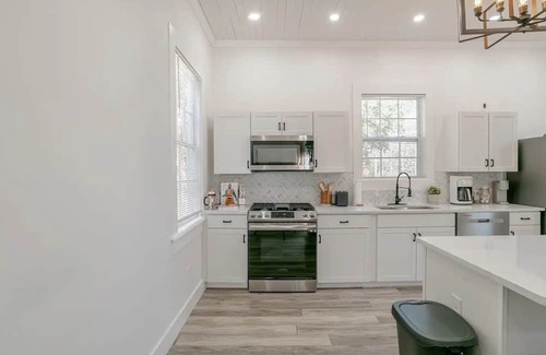Mobile Casa | Southern Charm on Charles