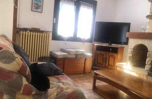 Arreau Casa | Maison Dans un Village Classé Avec Cheminé