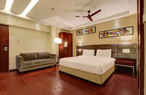 Vijayawada Casa | Townhouse OAK Hotel Park N