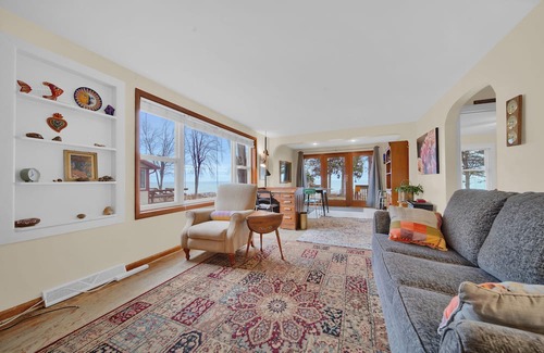 Lexington Casa | 2 cozy homes on Lake Huron!