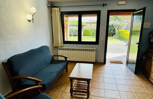 Serra de Daró Cabaña | Apartamento Rural en el Baix Empordà, Ideal Para Famílias