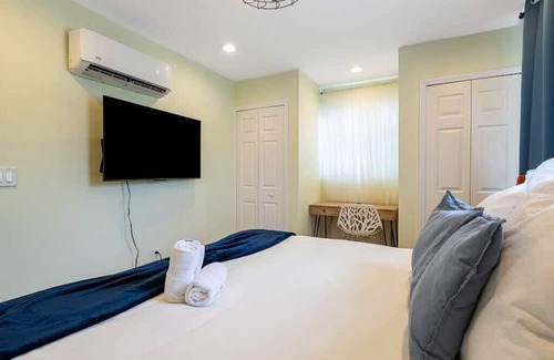 United Central Casa | Elite Enclave