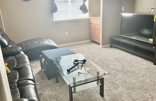 Stonegate Casa | Huge basement 1 bedroom 1 bathroom with private small kitchen.Selft entry