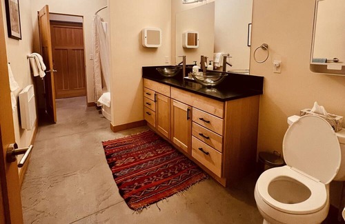 Mancos Casa | Valle Verde Mancos House in the heart of Mancos Valley. Pets Welcome!