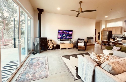 Mancos Casa | Valle Verde Mancos House in the heart of Mancos Valley. Pets Welcome!