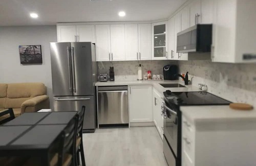 Guelph Casa | Beautifully 1 bedroom suite in Guelph