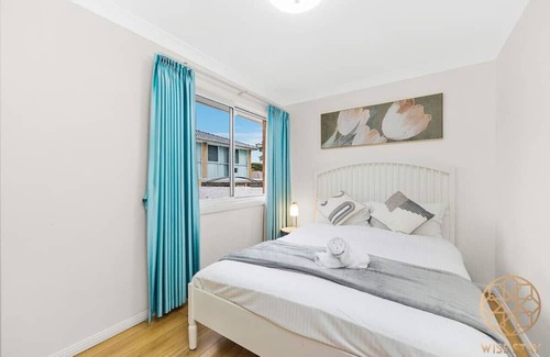 Hurstville Casa | Hurstville 2Br Granny flat near Shopping & Train