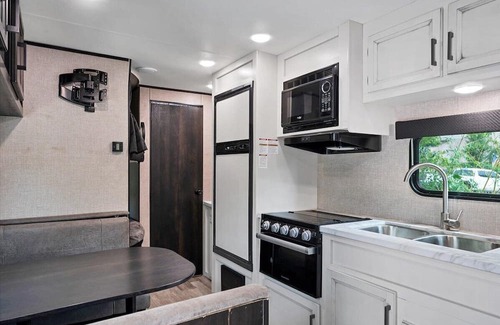 Apache Shores Casa | Bamboo Cottage and Casita