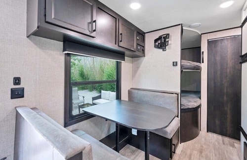 Apache Shores Casa | Bamboo Cottage and Casita