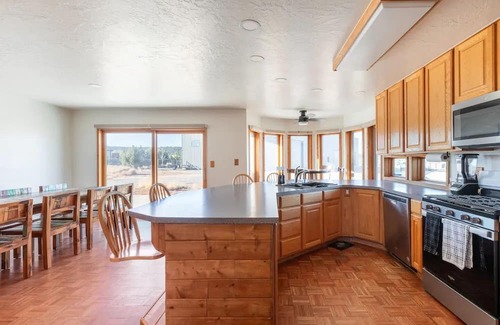 Dammeron Valley Cabina | Homestead Cabin/House 15-20 minutes North of St.George by Snow Canyon State Park