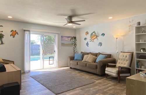 Oldsmar Casa | 4BR, Large Pool, Waterfront Parks & Trails, Pet-friendly, Remote work, Long term