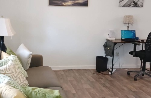 Summerville Casa | Quiet Hidden Gem