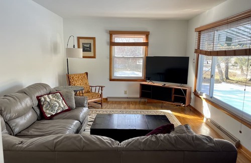 Alden Casa | Home near Torch Lake