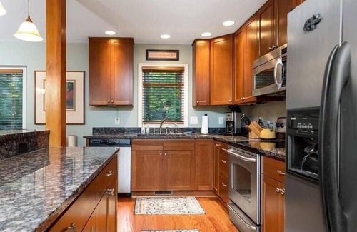 Nellysford Casa | The 19th Hole with Wintergreen Advantage