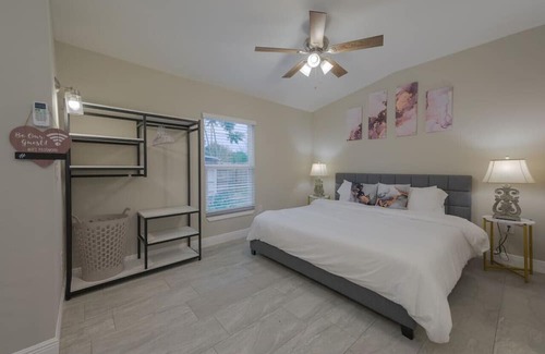 Azalea Park Casa | Private Studio near parks & DNTN
