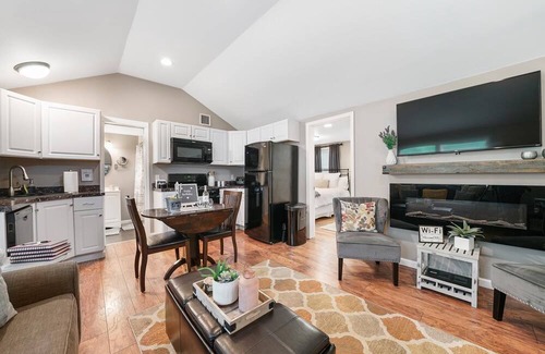 Millrift Cabaña | Romantic Cottage for Two in the Pocono's