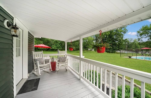 Millrift Cabaña | Romantic Cottage for Two in the Pocono's