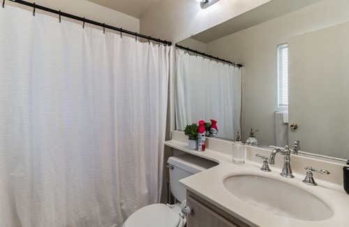 Victorville Casa | Tranquil Retreat in Adelanto 3BR/2BA Home