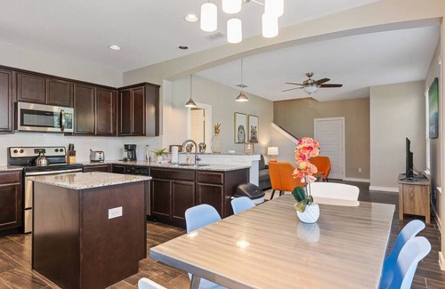 Midlothian Casa | Midlothian Modern Home